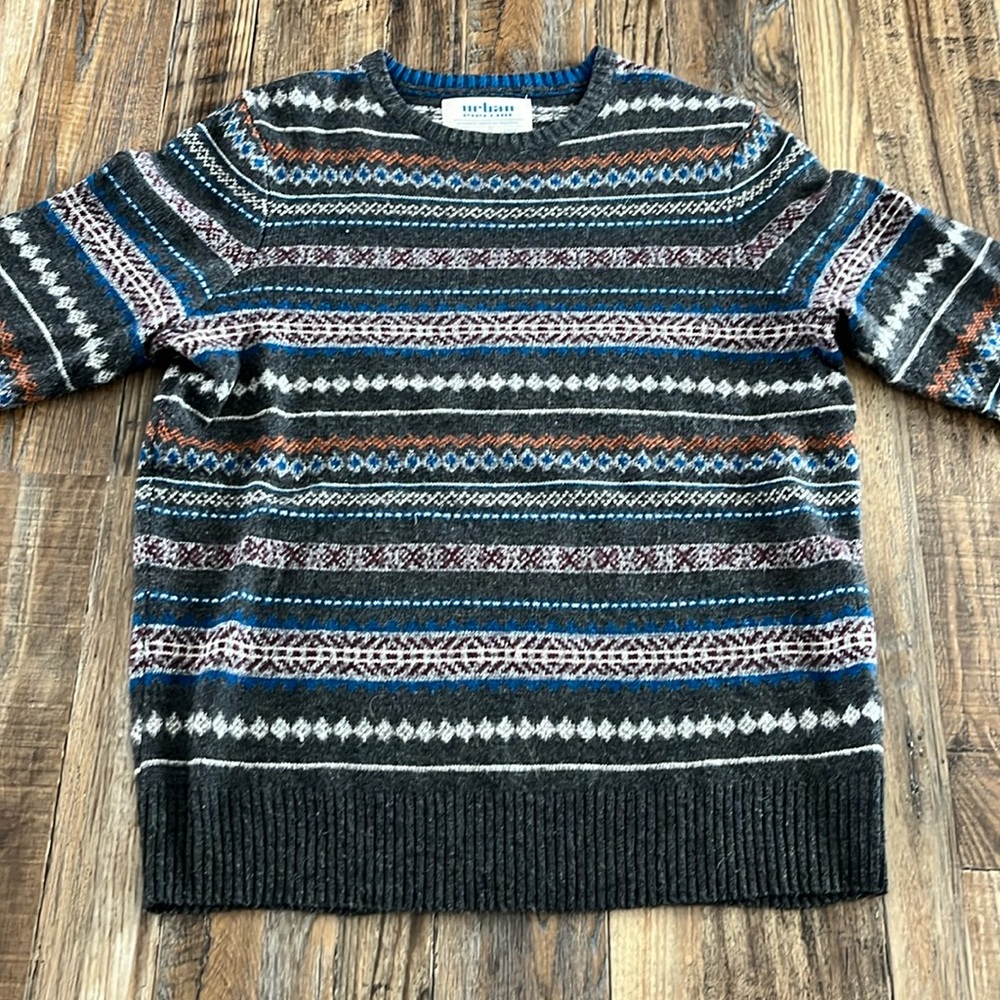 Urban Pipeline sweater. Never worn. NWT